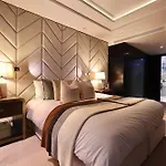 N1 Highsreetkensington-Superluxury-Modern-Harrods