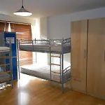 24/7 London Hostel