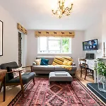 Pass The Keys Peaceful Zen Apartment With Parking Kew London