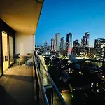 Modern Apartment - Prime Location For Business & Family Trip - Quick Tube Access