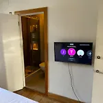 Chic Apartment Near Tower Bridge