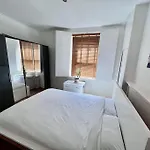 One Bedroom Flat Sw8