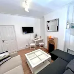 One Bedroom Flat Sw8