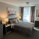 Tower Bridge Apartment