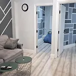 London Stratford 4 Bed Apartment