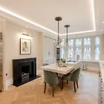 Knightsbridge, Hyde Park- Sw1