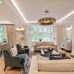 Knightsbridge, Hyde Park- Sw1