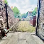 Charming 2 Bedroom Central London Family Home