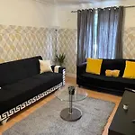 Lovely & Spacious Flat-Deptford Creekside