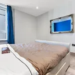 Luxury 2 Bed Apartment Close To Central London