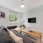 2 Bed Apartment- Finsbury Park Station B