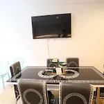 Luxury London Apartment With 5 Bedrooms