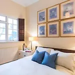 Close To River And Park With Stunning Roof Terrace