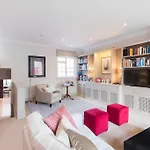 Close To River And Park With Stunning Roof Terrace