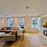 Stunning 2Br Flat Nestled In Fitzrovia