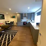 Stunning Rooms By Nine Elms Station