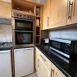 London Bridge Apartment