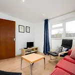 Guestready - Tranquil Retreat Near The Royal Docks