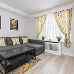 Cute 2 Bedroom Flat By Hyde Park