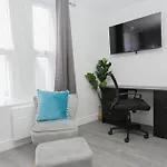 Serene Studio Apartment Sydenham