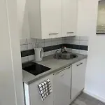 Cosy Flat By Hyde Park- 15