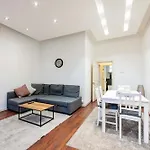 Bright&Spacious Flat