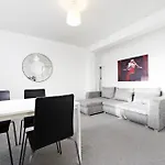 Cozy Apartment In Kensington