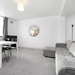 Cozy Apartment In Kensington