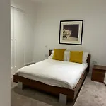 One Bedroom In Royal Wharf, Close To City Airport