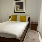 One Bedroom In Royal Wharf, Close To City Airport