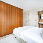 Two Bed Duplex In Covent Garden
