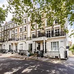 Chic 1 Bedroom Parkview Flat At Arundel Square