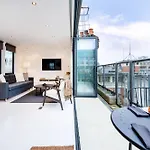 Huge & Central 3 Bedr, 4 Beds, Covent Gdn