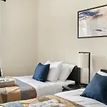 London Zone 2 Stylish 3 Bedroom Apartment Long Stay Special Prices Free Parking