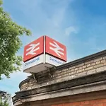 Modern 1 Bed Apartment London Camberwell Denmark Hill Excellent Transport Links