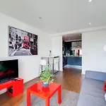 London Excel Stays - One Bed Apartment