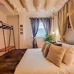 Stunning 2 Bedrooms Apartment