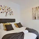 Cosy London Sw12, Garden Flat