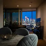 Stunning London City View Large 1 Bed Apt