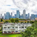 London Poplar Apartment - Sleep 4-5 - Ideal For Business Travellers & Contractors - Near Canary Wharf And Dlr Station - Parking Tickets Available On Request