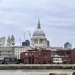 Happy River Thames View Entire Apartment