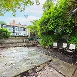 Modern 1 Bedroom Near Earls Court