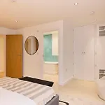 The Gwendolen Place - Contemporary 2Bdr Flat With Terrace And Balcony