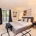 The Gwendolen Place - Contemporary 2Bdr Flat With Terrace And Balcony