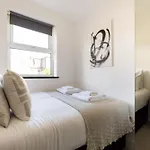 The Stratford Villa