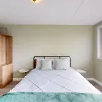 Canal View 2Bd Flat - Regents Park!