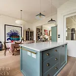 Elegant Primrose Hill Townhouse With Garden