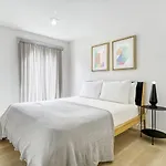 Chic 2 Bedrooms In Soho