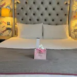 The Beverley Hotel London - Victoria
