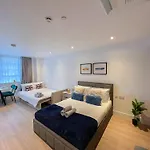 Modern Studio Apartments & 3Bedroom Flat With Pvt Balcony Steps From Regent\'S Park